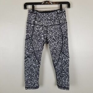 Lululemon 17" crop mini cinder lace leggings, black and white